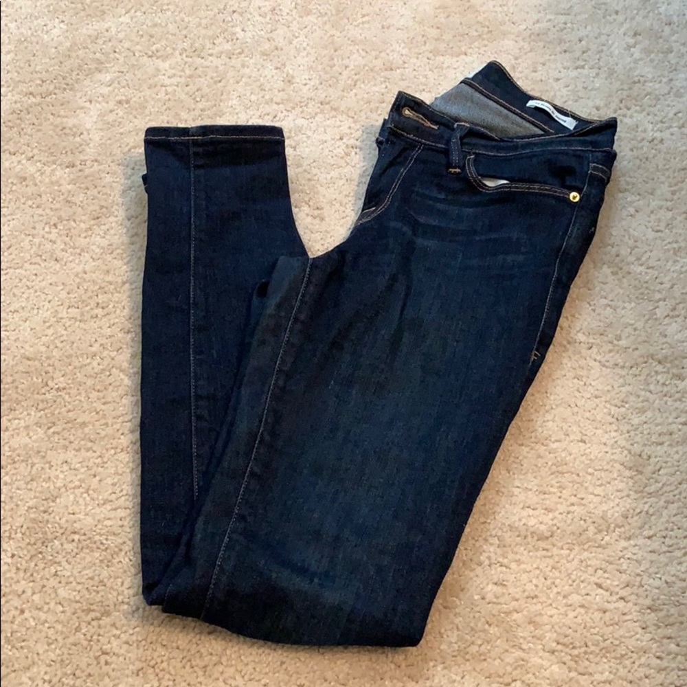 😢 FINAL LISTING😢 Frame Skinny Jean